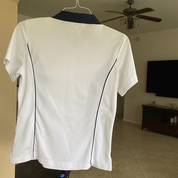 two blouse to play golf or for any occasion of the day - Picture 4 of 9